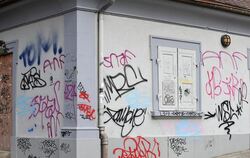 Unerwünschte Graffitis verursachen erhebliche Sachschäden.