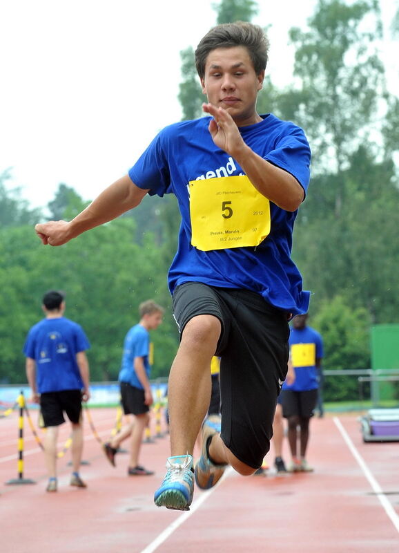 Jugend trainiert für Olympia Pliezhausen Juni 2012