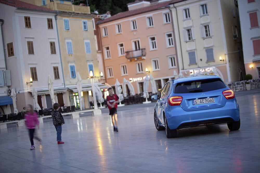 Mercedes-Benz neue A-Klasse 2012