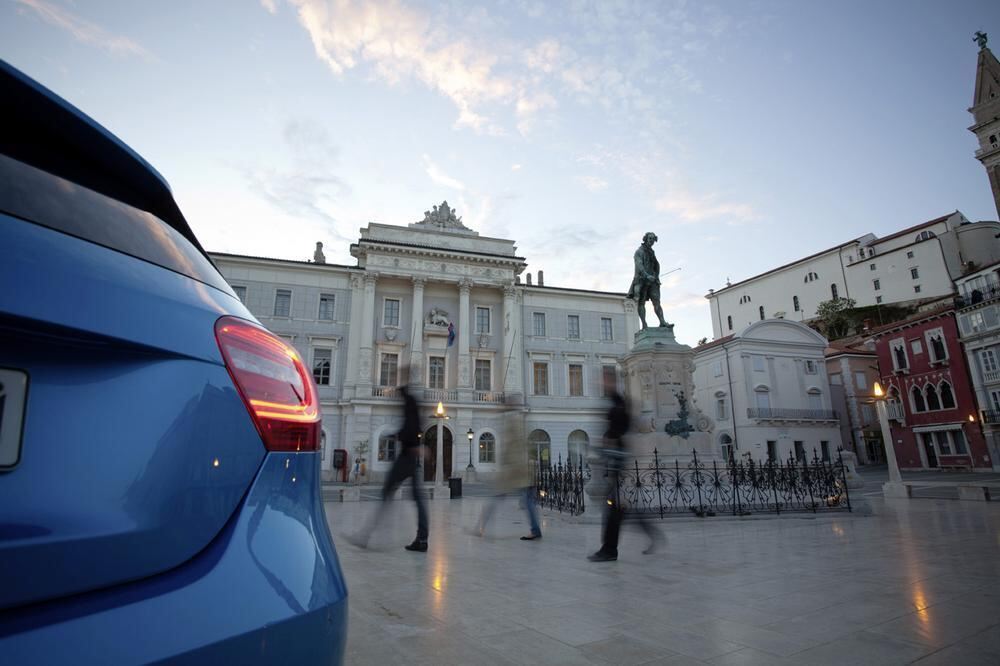 Mercedes-Benz neue A-Klasse 2012