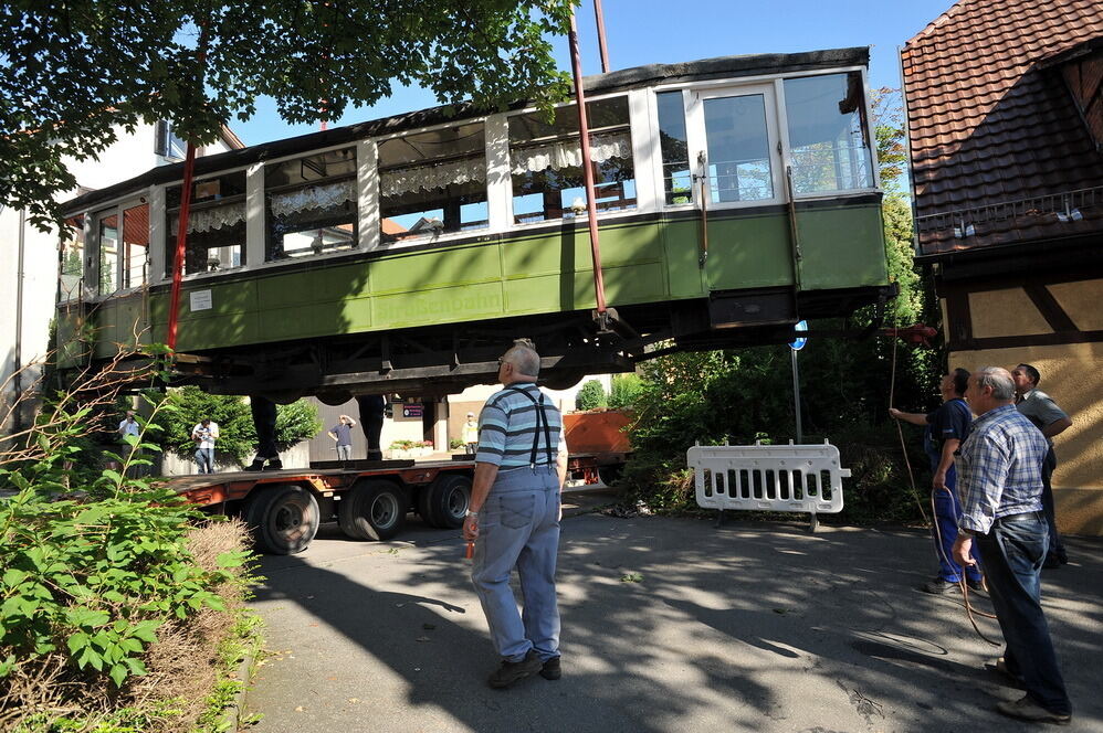 Straßenbahn wird Straßencafe