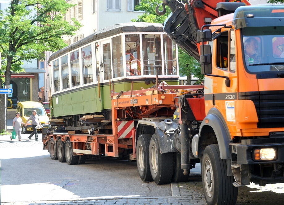 Straßenbahn wird Straßencafe