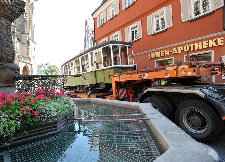 Straßenbahn wird Straßencafe