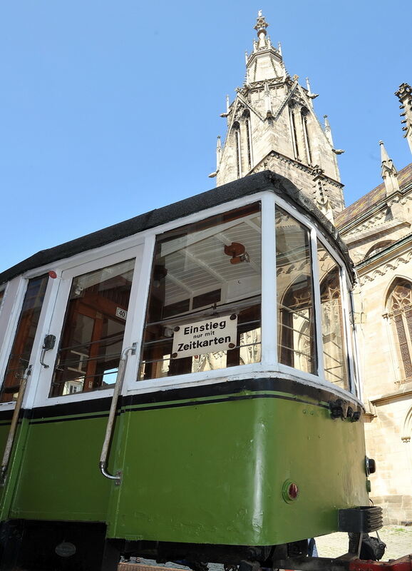 Straßenbahn wird Straßencafe