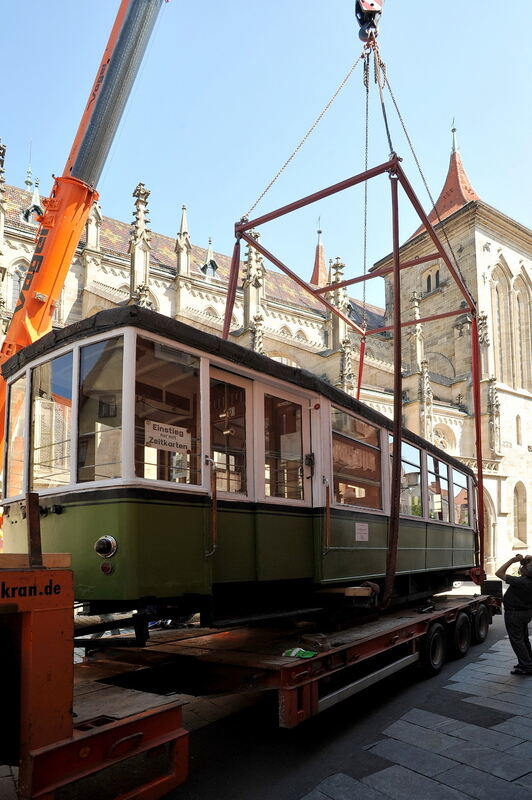 Straßenbahn wird Straßencafe