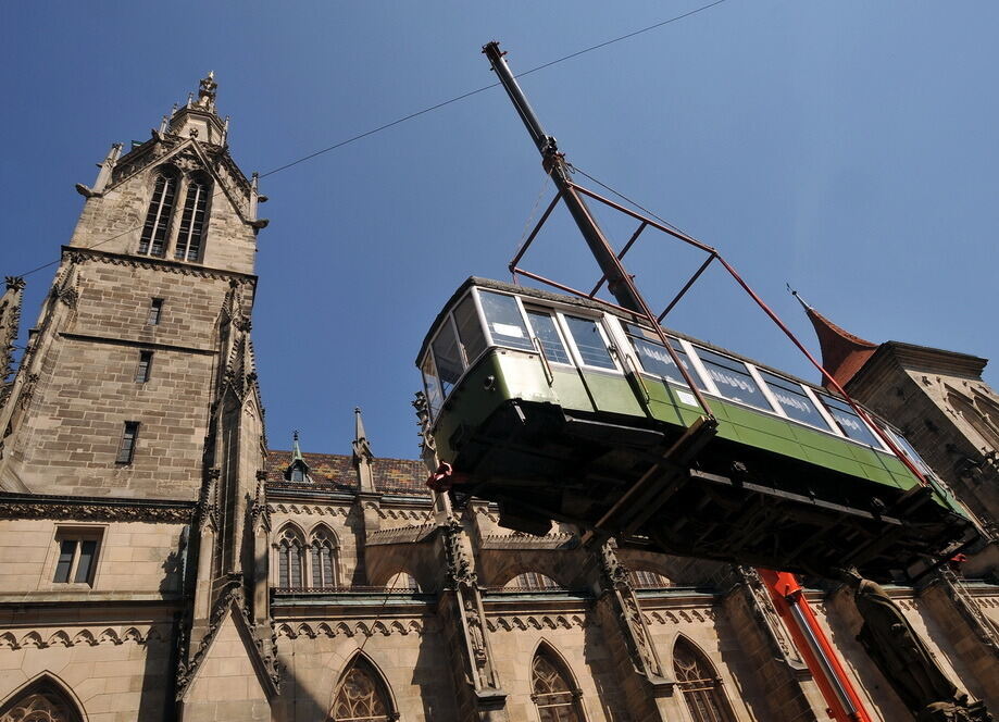 Straßenbahn wird Straßencafe