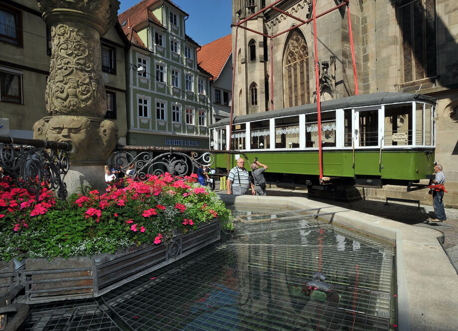 Straßenbahn wird Straßencafe