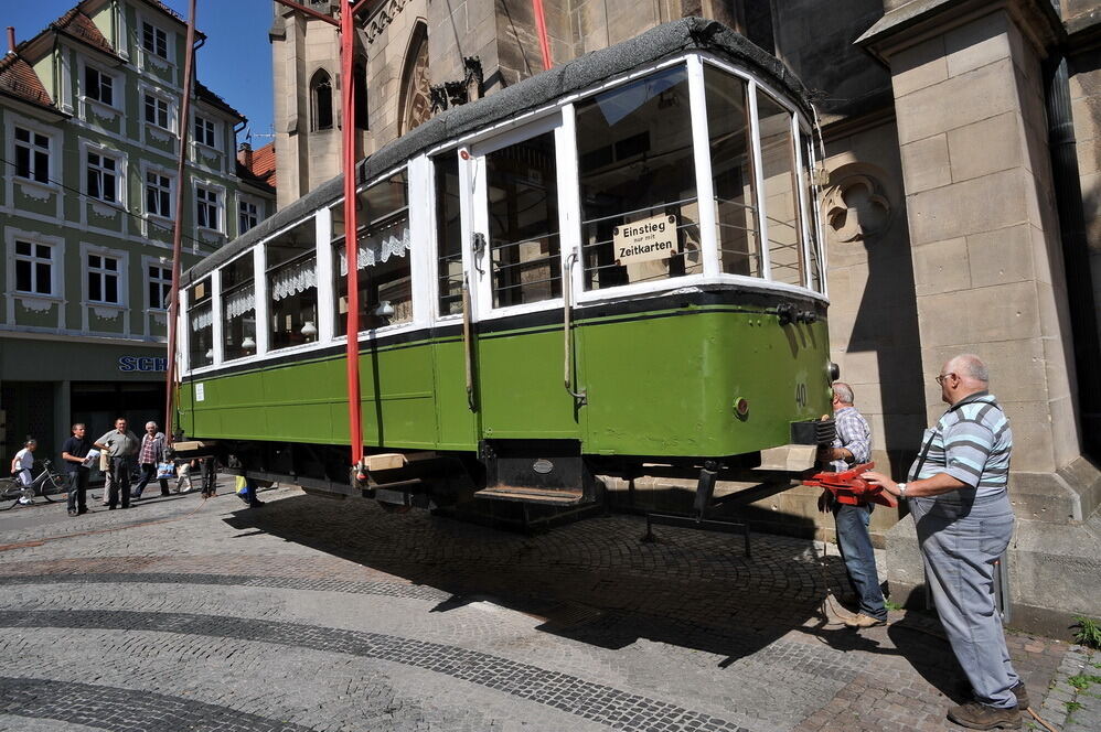 Straßenbahn wird Straßencafe