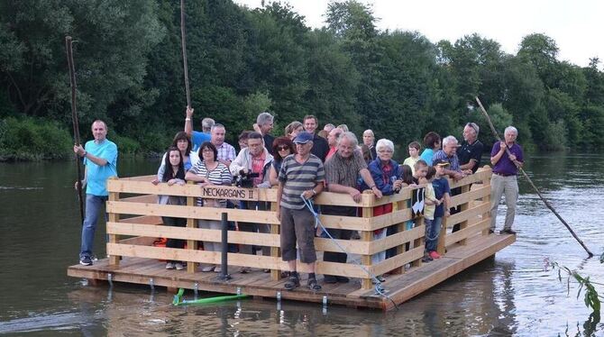 Die Neckargans II hat ihre Jungfernfahrt erfolgreich überstanden.  FOTO: SANDER