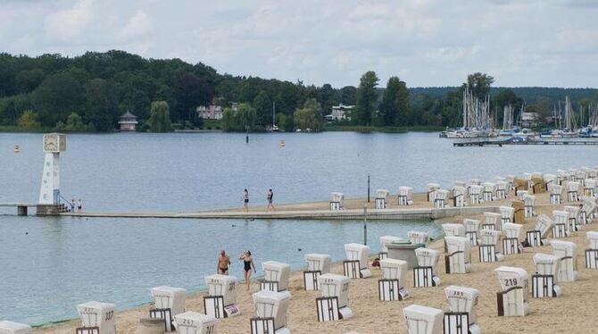 Strandbad Wannsee in Berlin: Die Berliner gaben ihrer Stadt sogar für das Freizeitangebot die Note sechs. Foto: Tobias Kleins