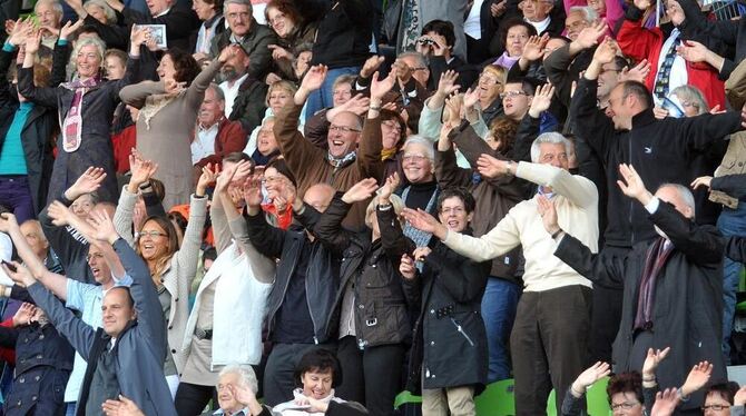 »Let the Sunshine in« - bei der »Hair«-Hymne hatte Sanni Luis keine Mühe, das Publikum zum Mitsingen zu bewegen