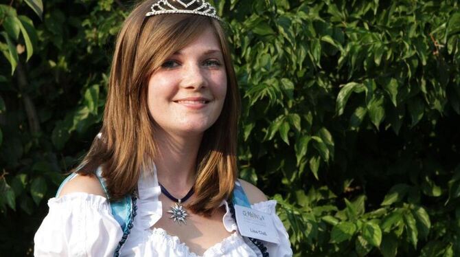 Lisa Claß ist Gomadingens neue und inzwischen vierte Wacholderkönigin. Lisa Claß ist Gomadingens neue und inzwischen vierte Wacholderkönigin.