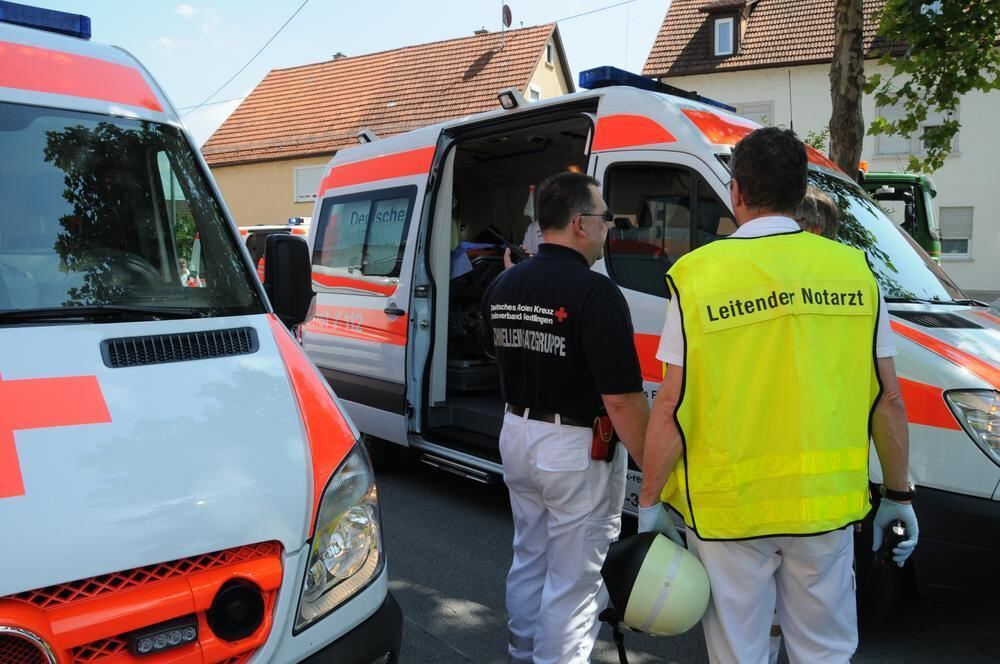 Zugunglück Regional-Express rammt in Wannweil Anhänger