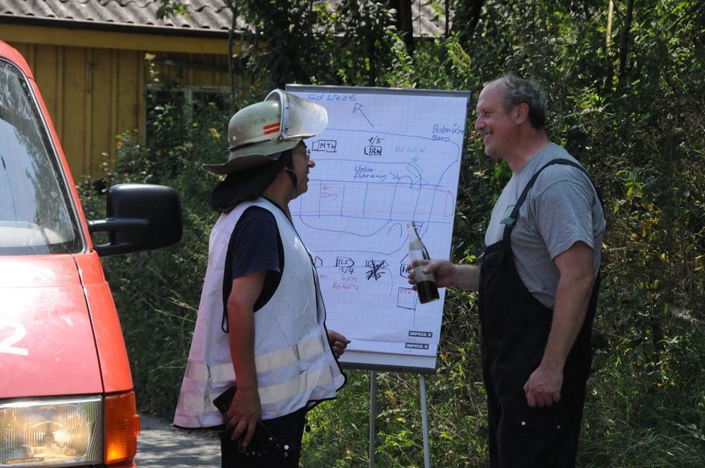 Zugunglück Regional-Express rammt in Wannweil Anhänger