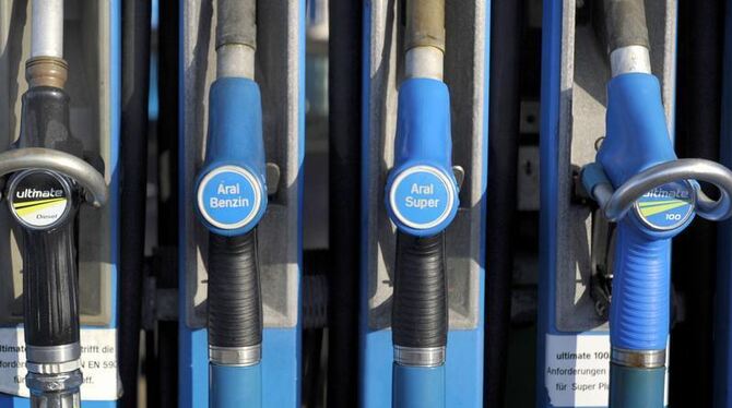 An einer Aral-Tankstelle.