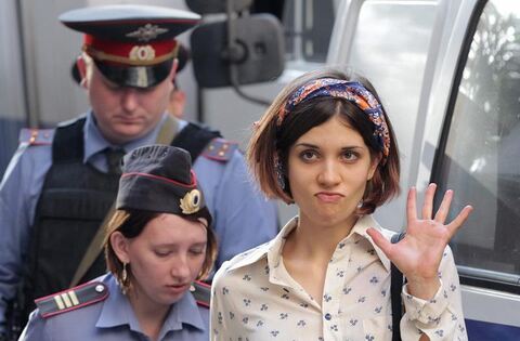 Kokrak ustidan porno sadizm