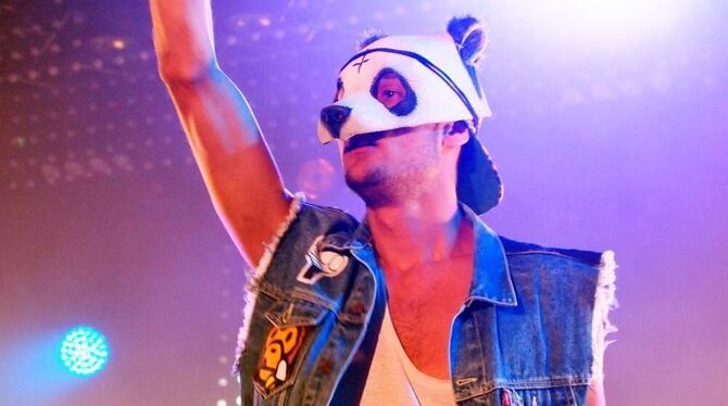 Der Stuttgarter Rapper Cro auf dem New Pop Festival. Der Stuttgarter Rapper Cro auf dem New Pop Festival.