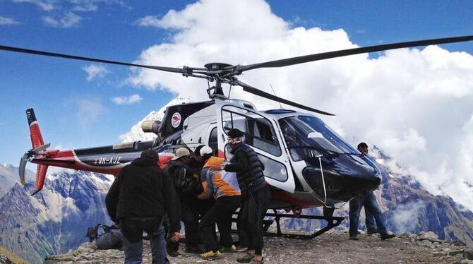 An dem 8163 Meter hohen Mount Manaslu in Nepal ist es zu einem Lawinenunglück gekommen - mindest zwölf Menschen sind dabei um
