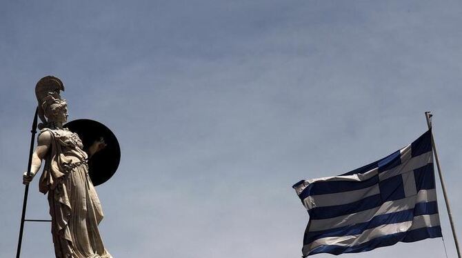In Griechenland steht eine Einigung auf das neue gut 11,5 Milliarden Euro schwere Sparpaket weiter aus. Die Gewerkschaften re
