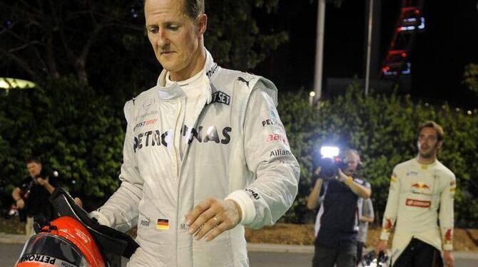 Die Zeit von Michael Schumacher (l) bei Mercedes läuft ab. Foto: Franck Robichon