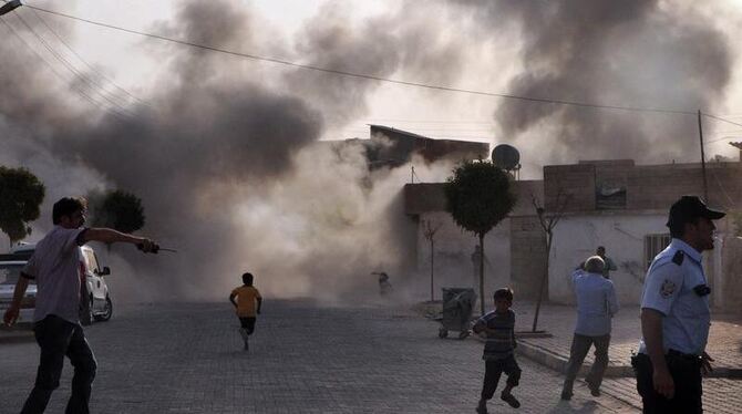 Auf ein türkisches Dorf in der Nähe der syrischen Grenze sind aus dem Nachbarland Granaten gefeuert worden. Foto: Rauf Maltas