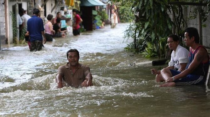 Im Oktober 2011 standen Dreiviertel der thailändischen Provinzen unter Wasser. Foto: Narong Sangnak/ Archiv 