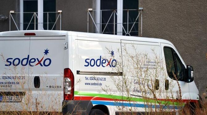 Der Caterer Sodexo lässt die Art der Entschädigung für Schulen und Tausende Schüler nach der Brechdurchfall-Epidemie vorläufi Der Caterer Sodexo lässt die Art der Entschädigung für Schulen und Tausende Schüler nach der Brechdurchfall-Epidemie vorläufi