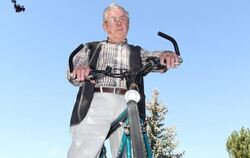 Bewegter Mann: Günter Zander schwört aufs Radfahren als ideales Fortbewegungsmittel. Der 85-Jährige aus Neuhausen hat im Sommer 