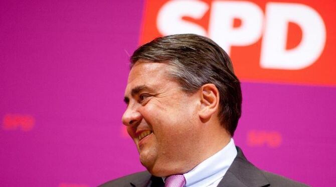 Eigentlich hat Sigmar Gabriel nur auf einen SPD-Beschluss verwiesen. Doch das neuerliche Infragestellen der Rente mit 67 sorg
