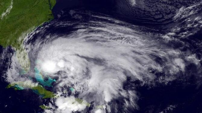 Hurrikan »Sandy« bewegt sich auf die USA zu. Foto: EPA/NOAA