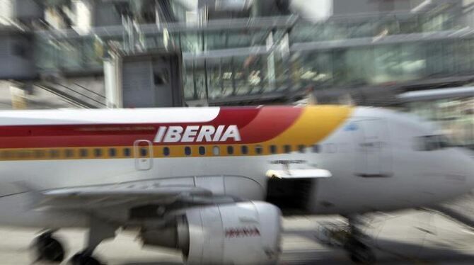 Die spanische Fluggesellschaft Iberia muss im großen Stil sparen. Viele Arbeitsplätze fallen weg. Foto: Kiko Huesca 
