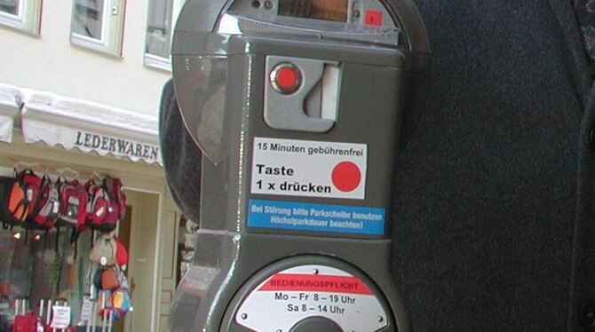 Bad Urach schafft die Brötchentaste ab und setzt auf Parkscheiben.  GEA-ARCHIVFOTO