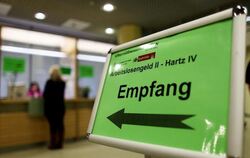 Die Jobcenter haben so viele Strafen gegen Hartz-IV-Empfänger verhängt wie nie zuvor. Foto: Oliver Berg