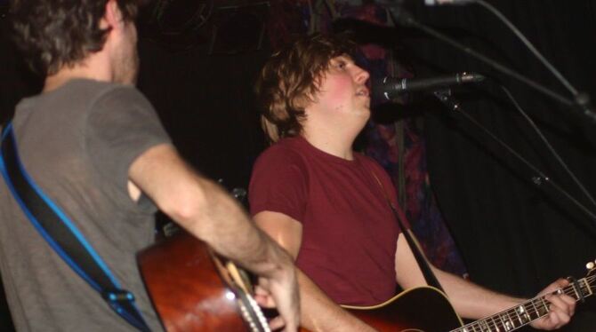 Frontalangriff auf die Herzen der Hörer: Poisel (rechts) und Ostertag.  FOTO: JÜSP