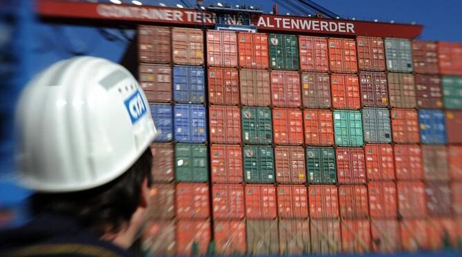 Die deutsche Exportwirtschaft verbucht den stärksten Rückgang seit 13 Monaten. Foto: Marcus Brandt