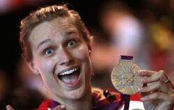 Holte in London die erste Medaille für das deutsche Team: Die Degenfechterin Britta Heidemann gewann Silber.  FOTO: DPA