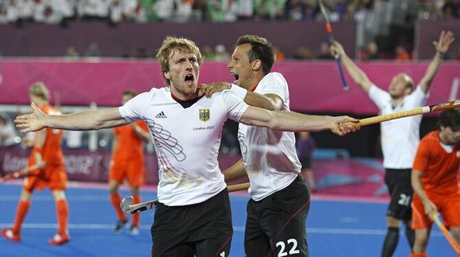 Blondschopf Jan-Philipp Rabente erzielte im olympischen Hockey-Finale beim 2:1 gegen die Niederlande die beiden Gold-Tore. FOTO: