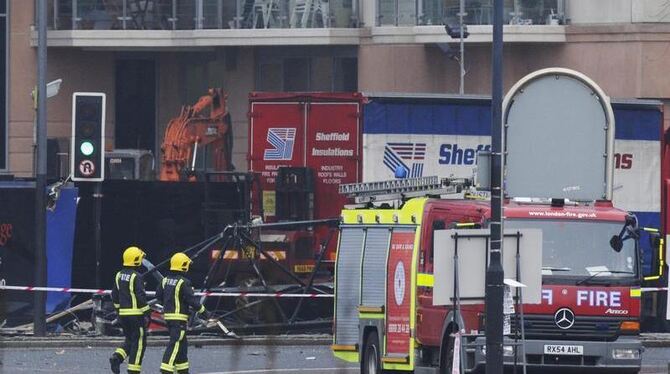 Bei einem Hubschrauberabsturz in London sind zwei Menschen getötet worden. Foto: Facundo Arrizabalaga