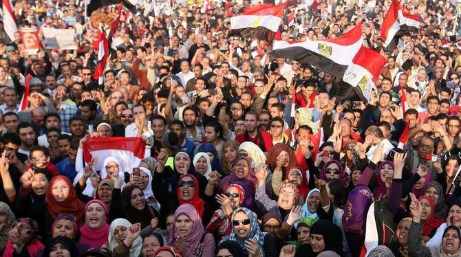 Ägypter demonstrieren für mehr Demokratie.