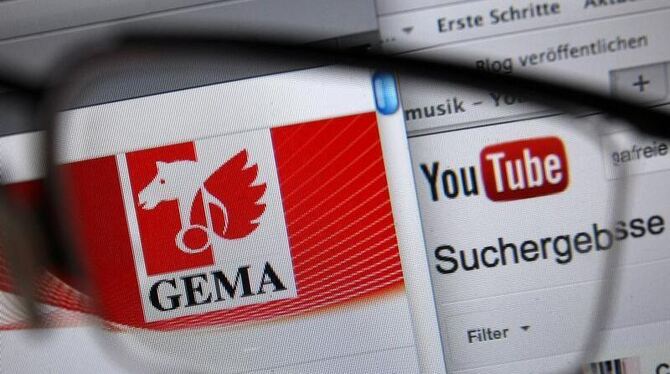 Seit Jahren schon müssen deutsche YouTube-Nutzer wegen des Streit zwischen der Gema und der Video-Plattform auf viele Musikcl