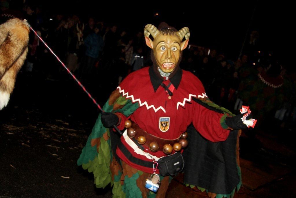 Wilde Weiber Nachtumzug in Wannweil 2013