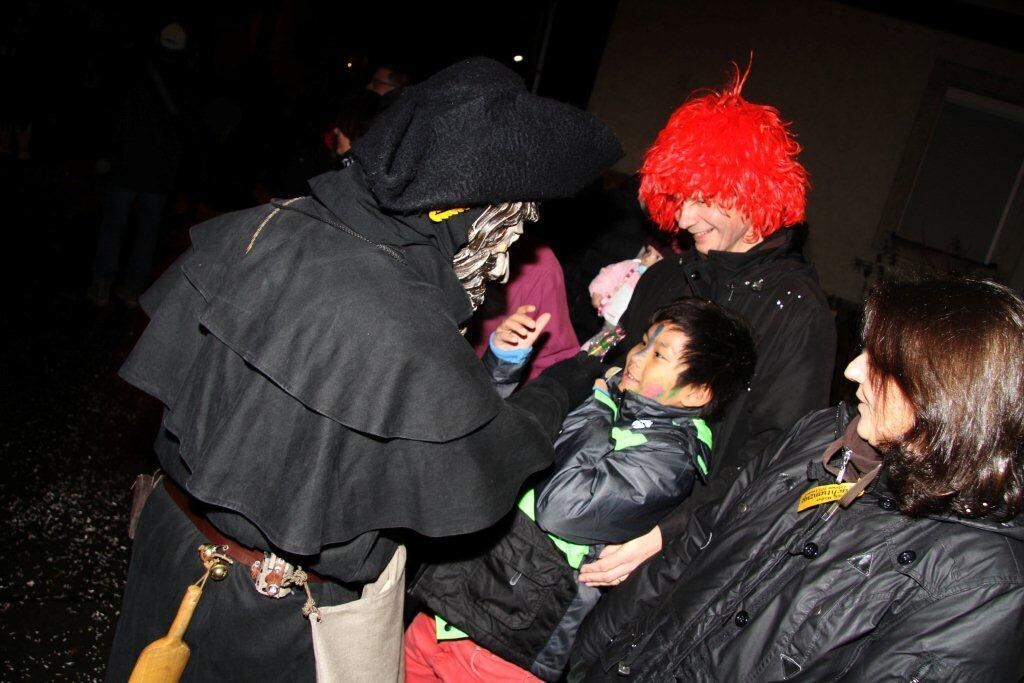 Wilde Weiber Nachtumzug in Wannweil 2013