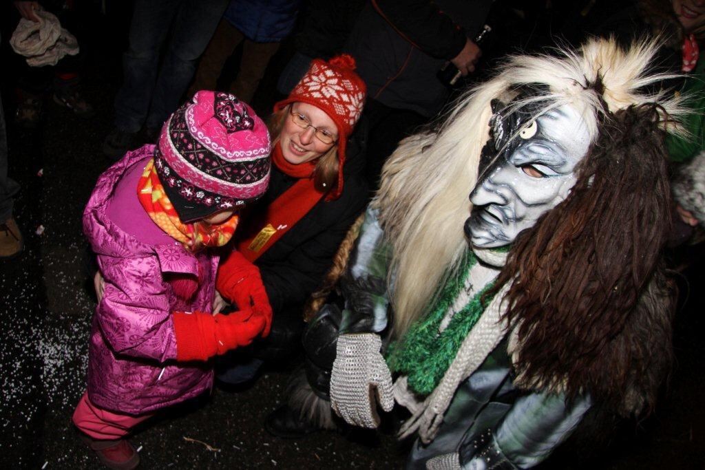 Wilde Weiber Nachtumzug in Wannweil 2013