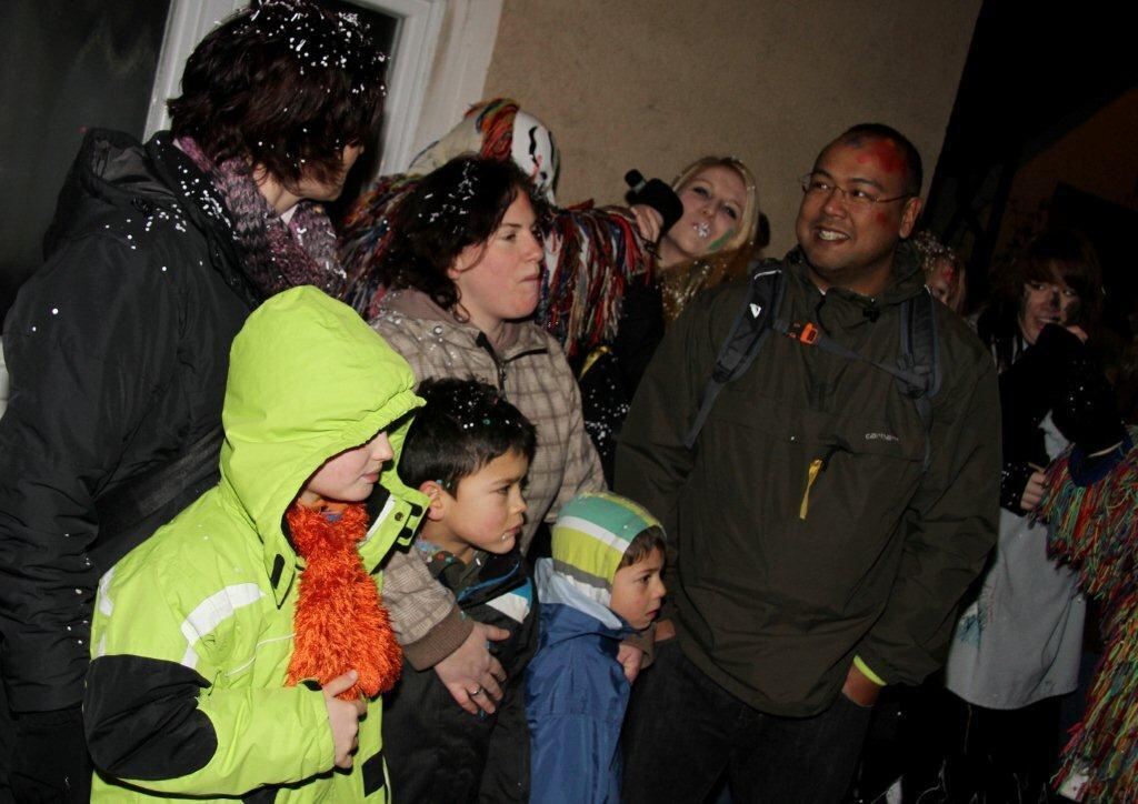 Wilde Weiber Nachtumzug in Wannweil 2013