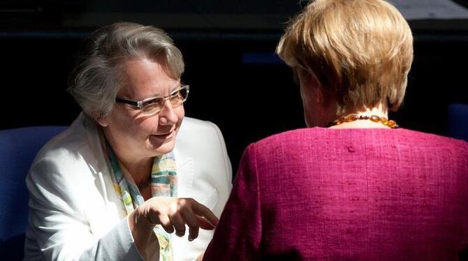 Seit 15 Jahren ist Annette Schavan treue Weggefährtin von Angela Merkel. Foto: Maurizio Gambarini/Archiv