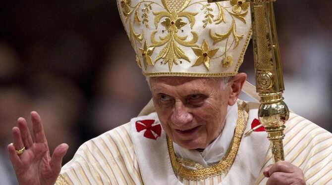 Papst Benedikt XVI. bei der Christmette im Petersdom. Foto: Claudio Peri