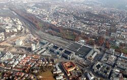 Wegen der Kostenexplosion ist das Bahnhofsprojekt Stuttgart 21 umstritten. Foto: Benjamin Beytekin