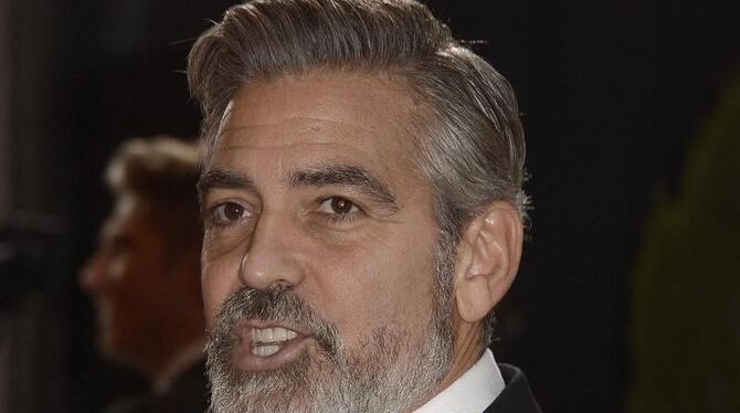 Goslar ist im Clooney-Fieber: Tausende Laiendarsteller wollen mit dem Hollywood-Star drehen. Foto: Paul Buck