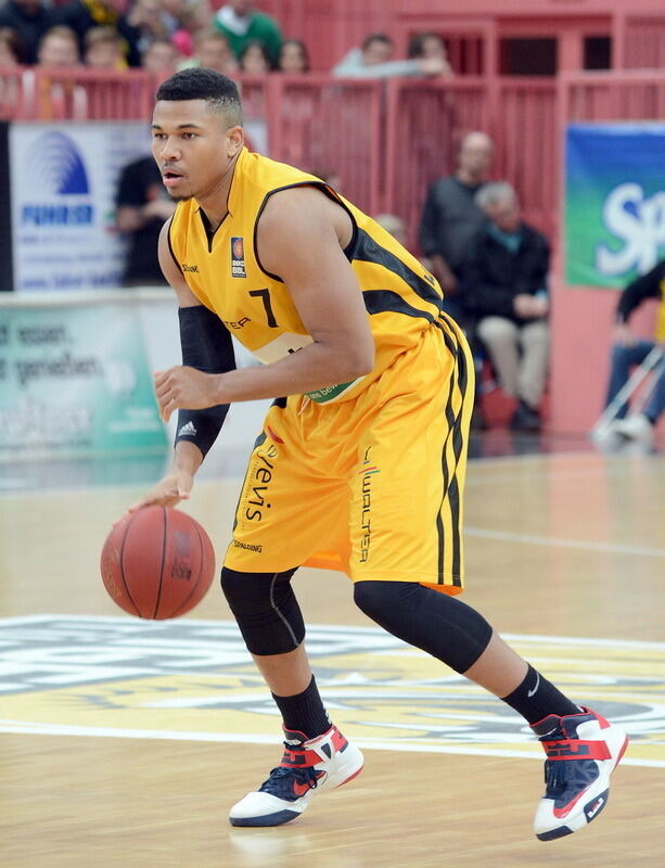 Walter Tigers Tübingen - New Yorker Phantoms Braunschweig 69:88