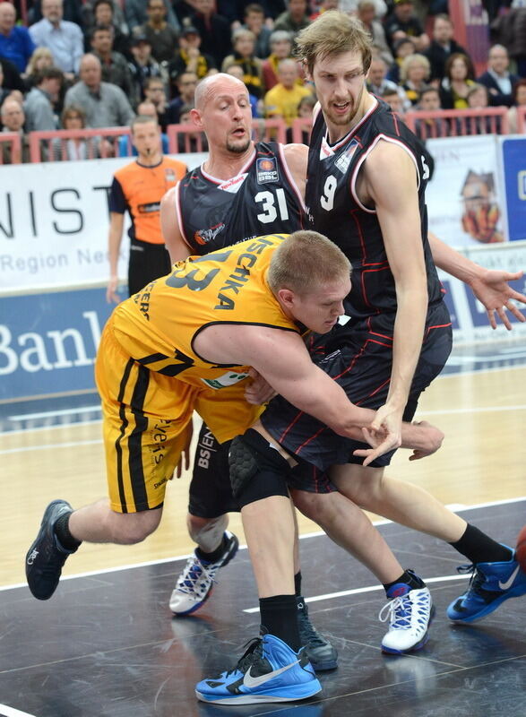 Walter Tigers Tübingen - New Yorker Phantoms Braunschweig 69:88